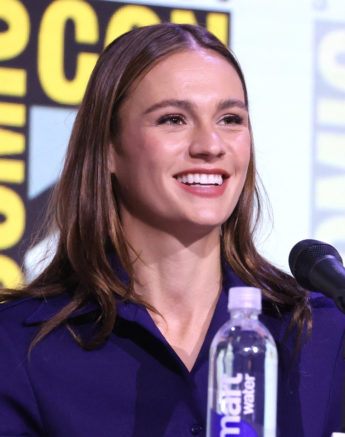 Sophie Skelton — TV Flash editorial portrait