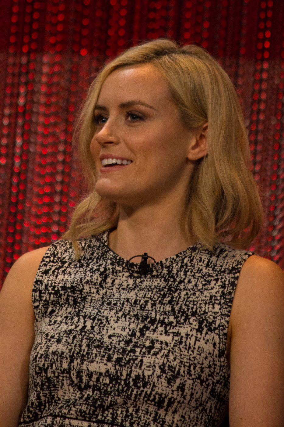 Taylor Schilling — TV Flash editorial portrait