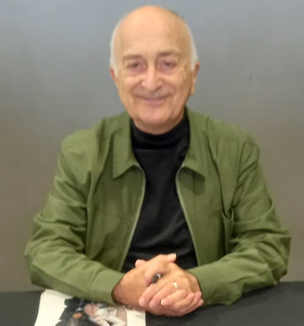 Tony Robinson — TV Flash editorial portrait