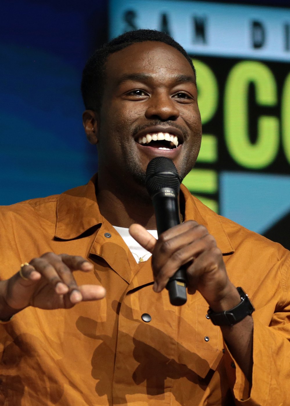 Yahya Abdul-Mateen II — TV Flash editorial portrait