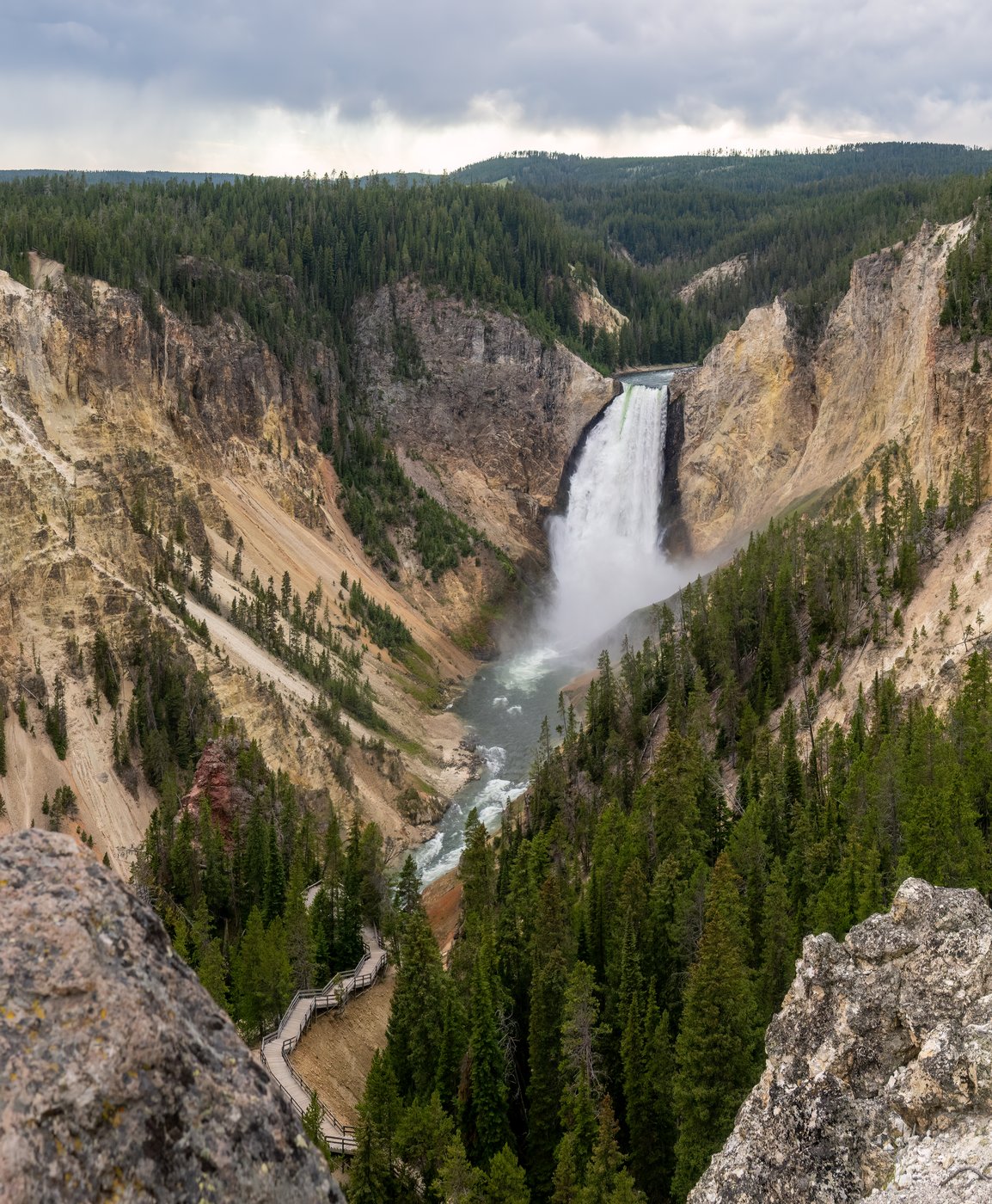 Yellowstone — editorial still collage for TV Flash